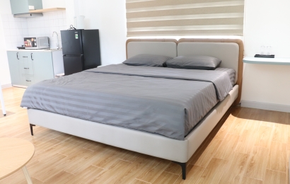 phong-studio-lon-gia