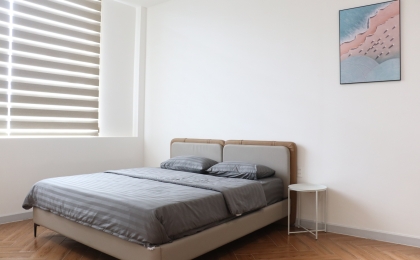 PHÒNG STUDIO VỪA | GIA